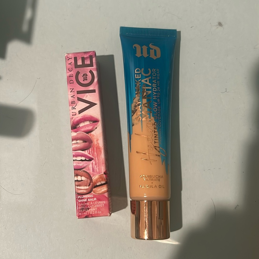 Urban Decay Hydromaniac Glowy Tinted Hydrator Foundation & VICE Shine Lip Balm